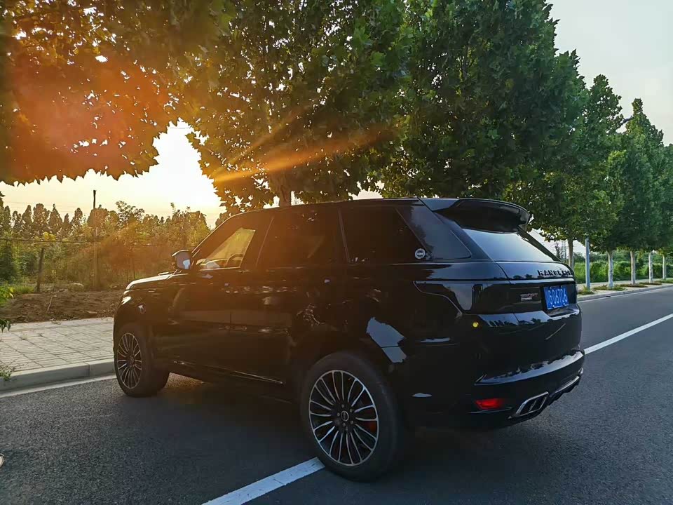 Land Rover Range Rover Sport Land Rover Range Rover Sport