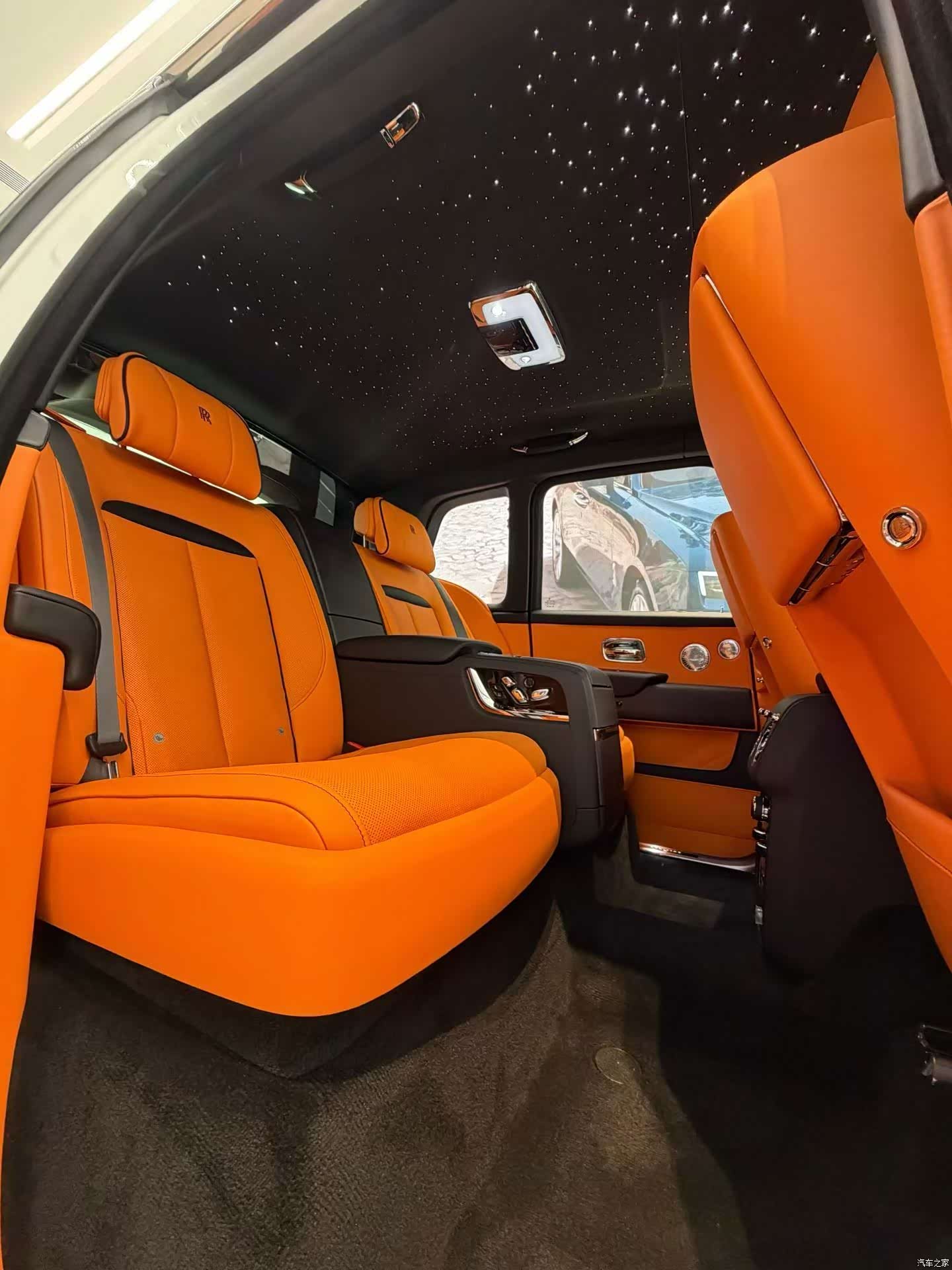 Rolls-Royce Cullinan, 2026 все фото
