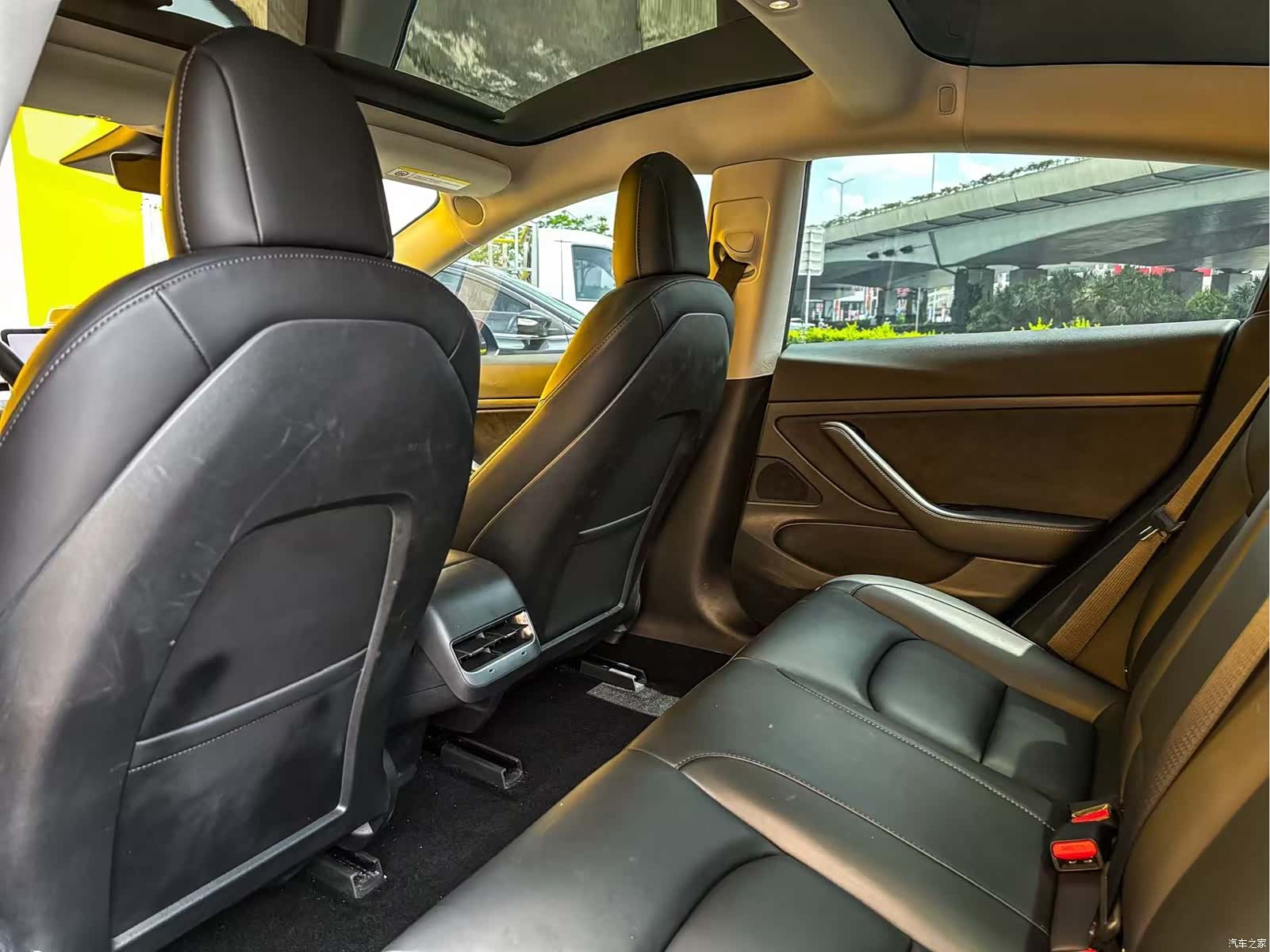 Tesla Model 3, 2020 6