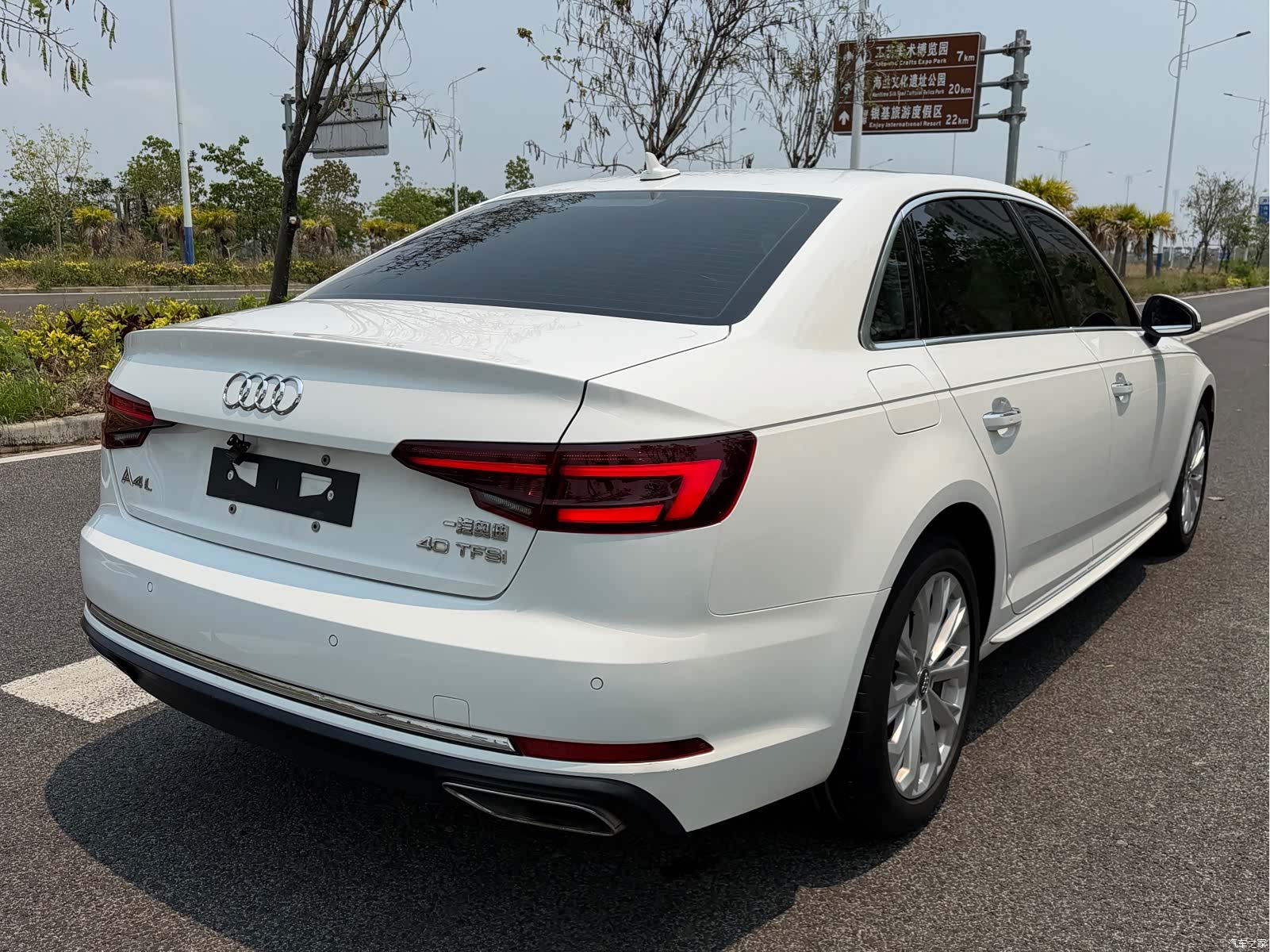 Audi A4L, 2019 4