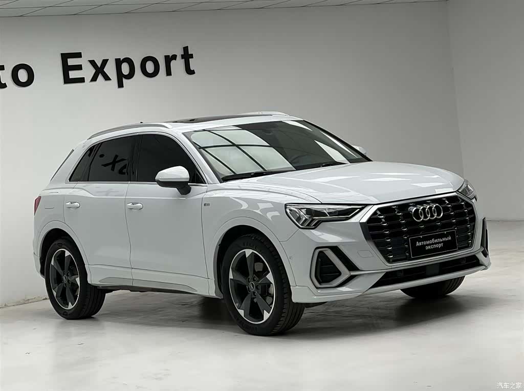 Audi Q3, 2022 3