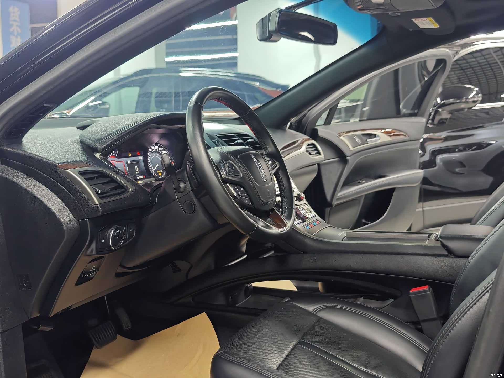 Lincoln MKZ, 2018 12