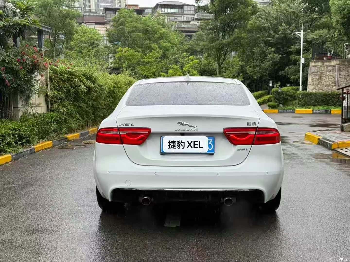 Land Rover XEL, 2018 6
