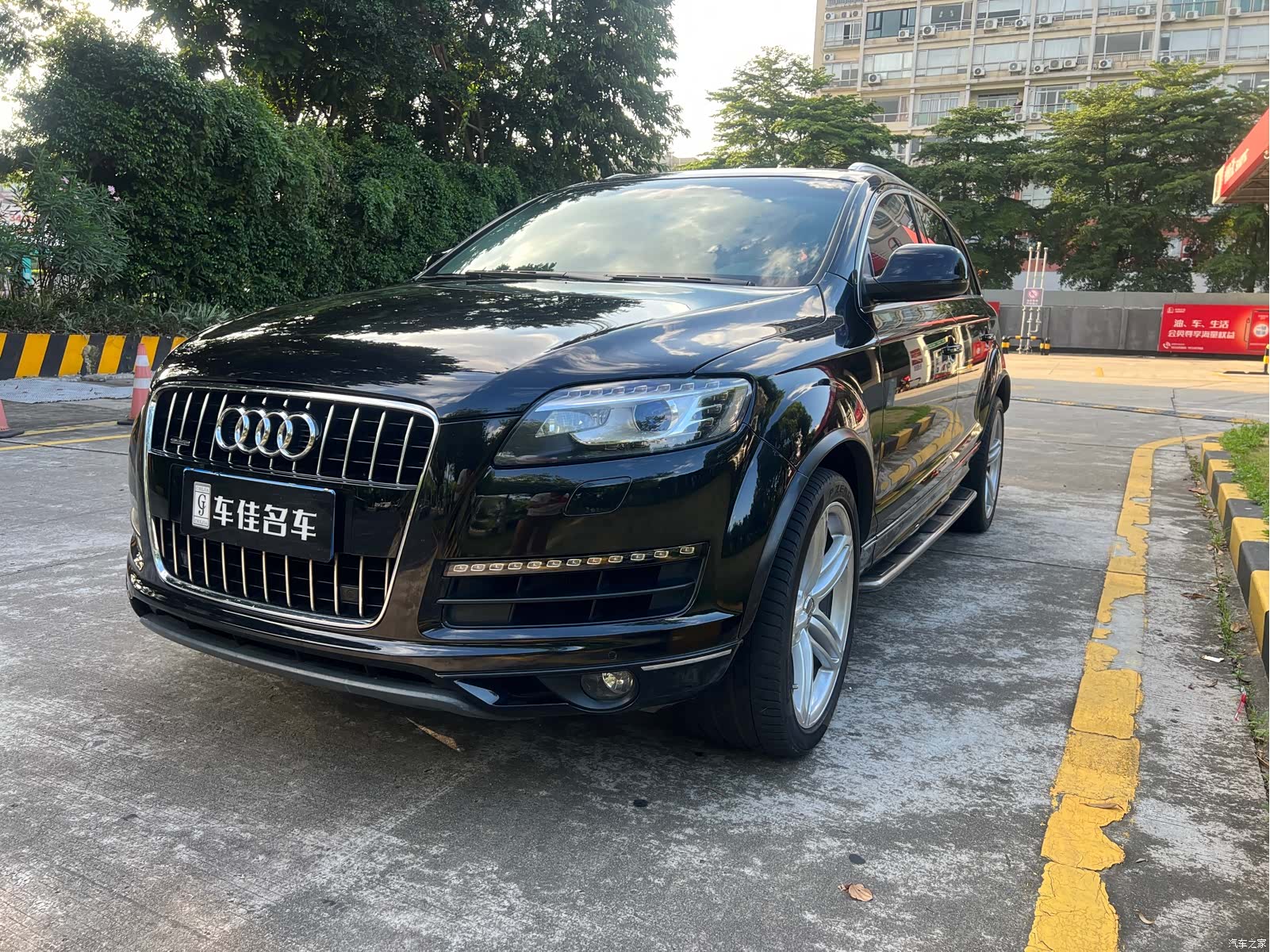 Audi Q7, 2011 1