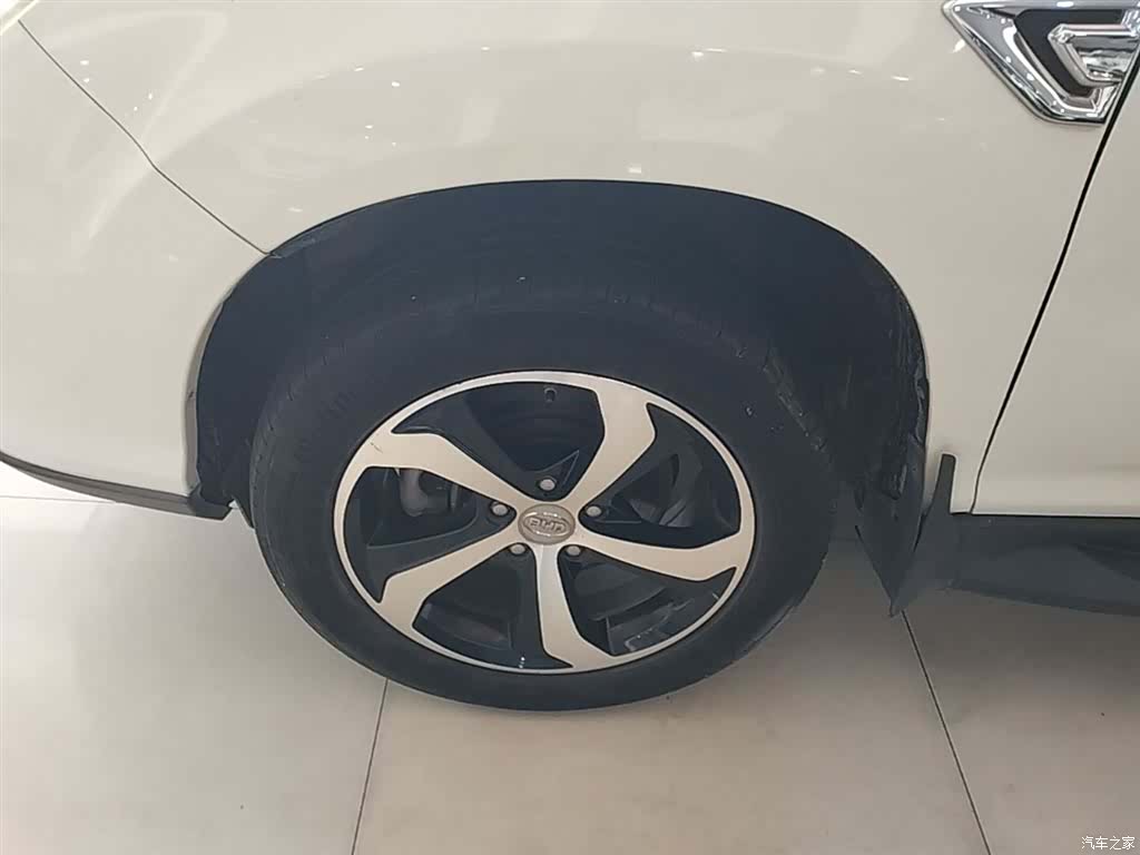 BYD S7, 2015 22