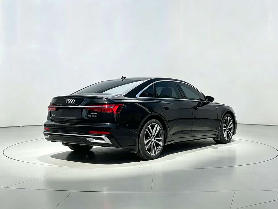Audi A6L 2024, фото 10
