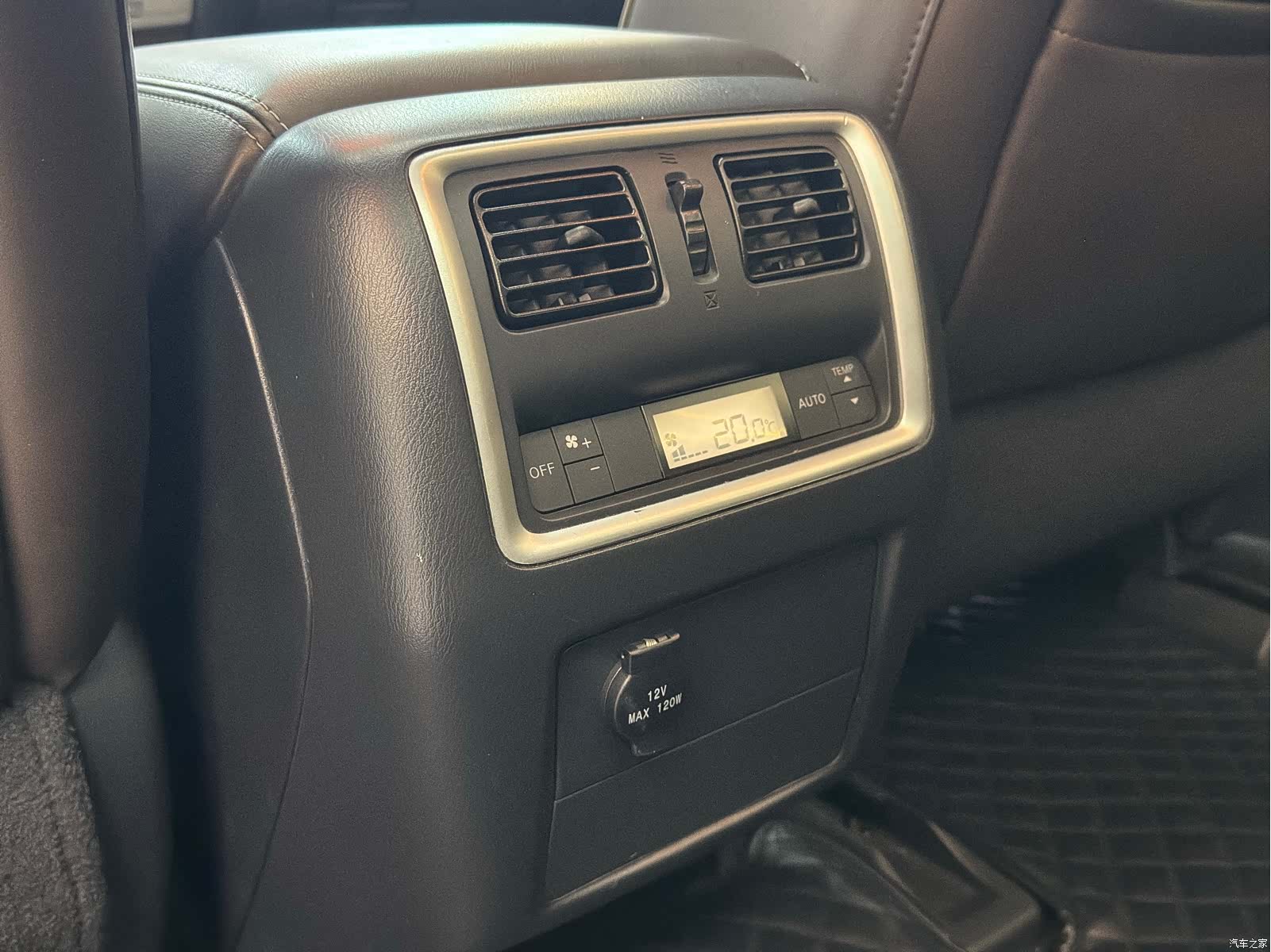 Infiniti QX60, 2018 11