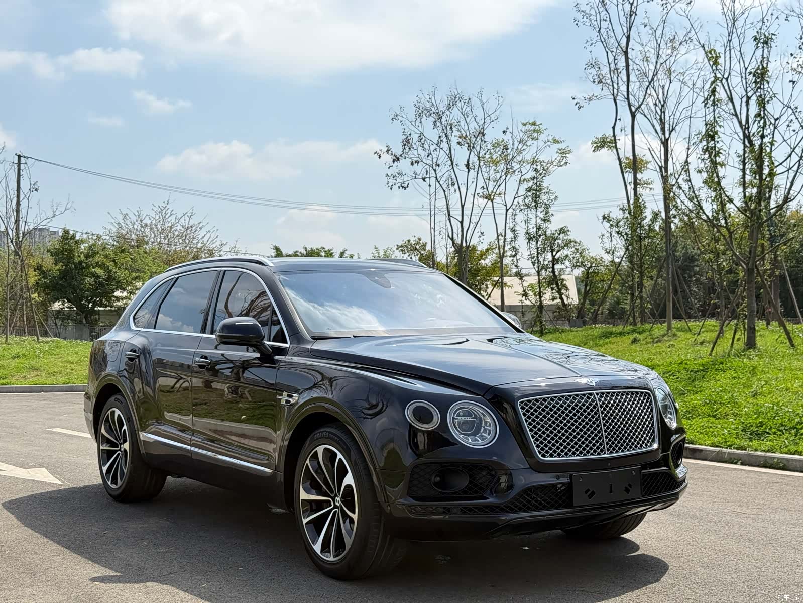 Bentley Bentayga, 2016 3