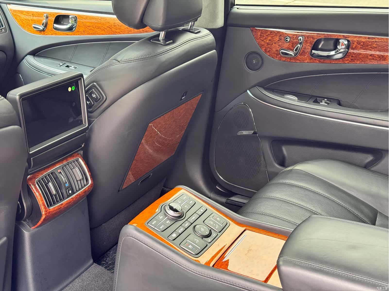 Hyundai 4.6, 2011 8
