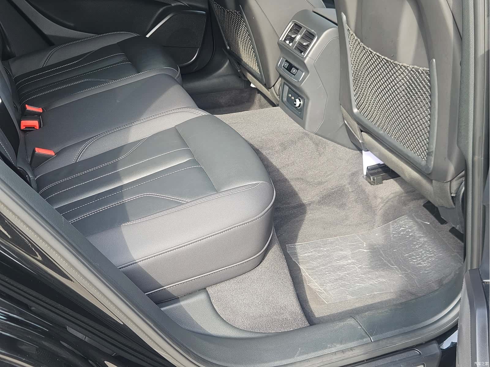 Audi Q5L, 2023 13