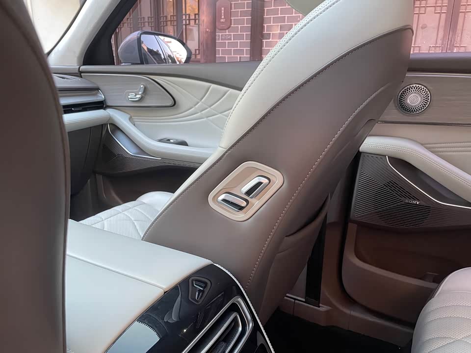 Exeed Chasing the wind C-DM