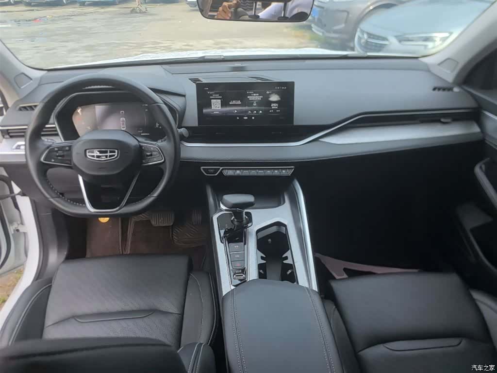 Geely Preface, 2022 10