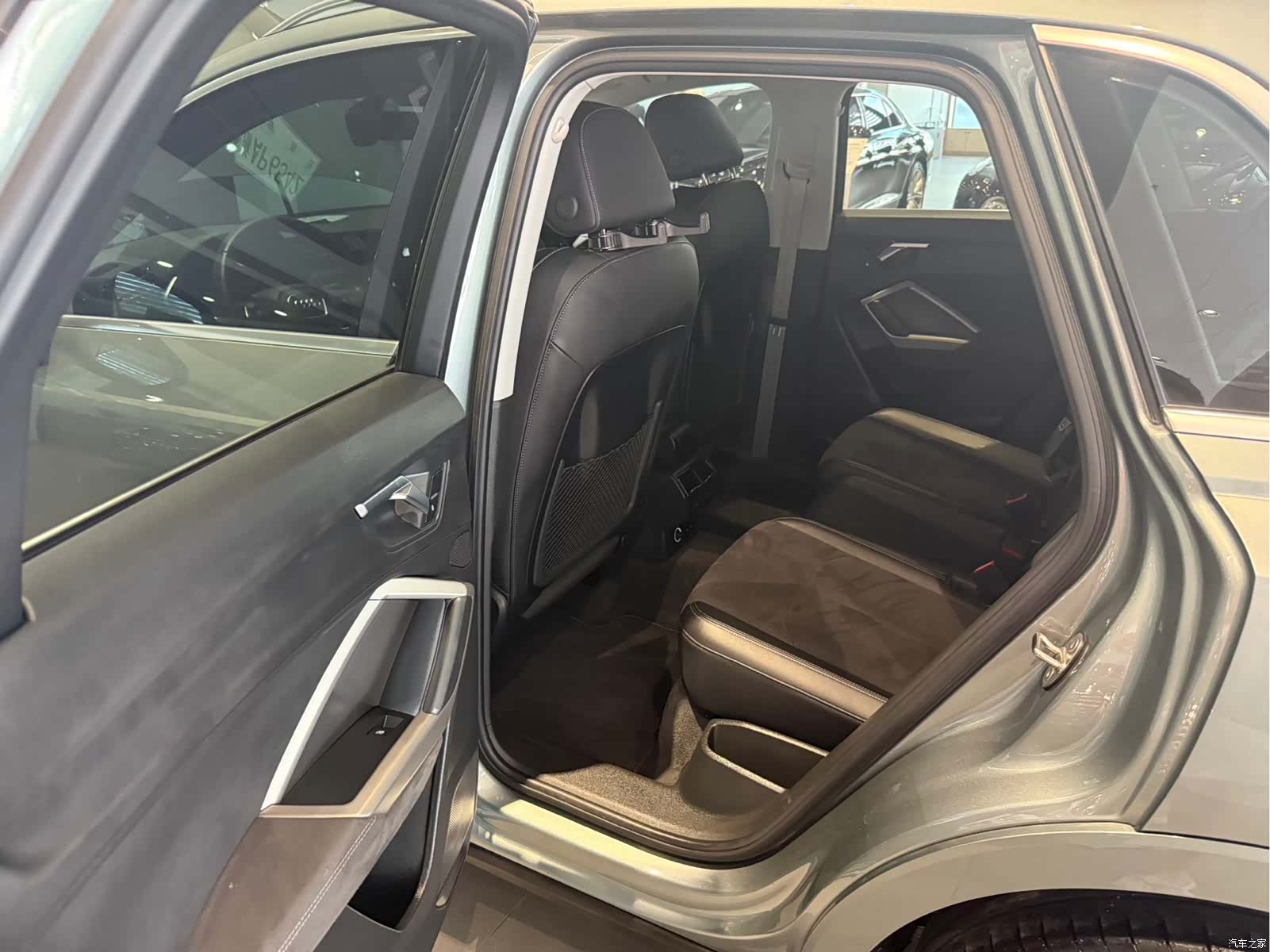 Audi Q3, 2023 8
