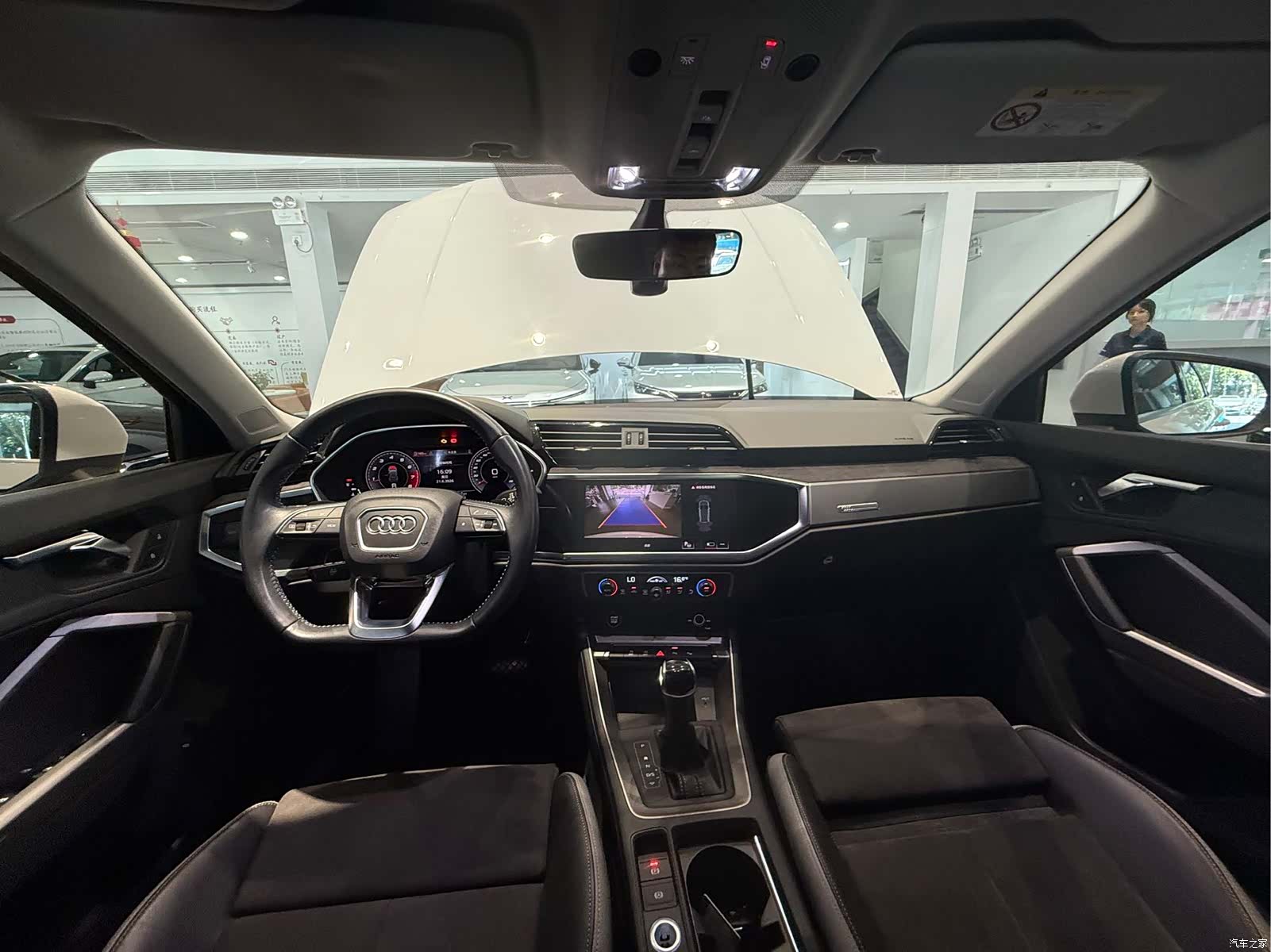 Audi Q3, 2021 15