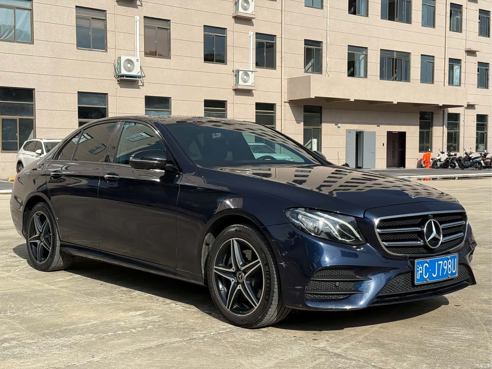 Mercedes-Benz E-Class, 2019 4