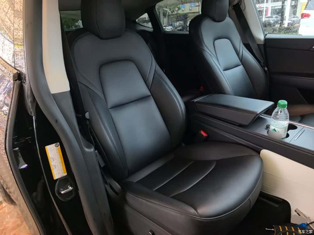Tesla Model Y, 2021 25