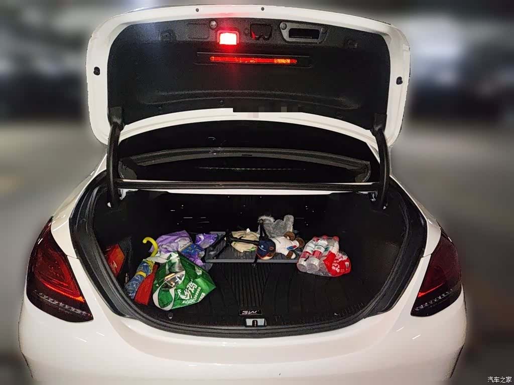Mercedes-Benz C-Class, 2019 10