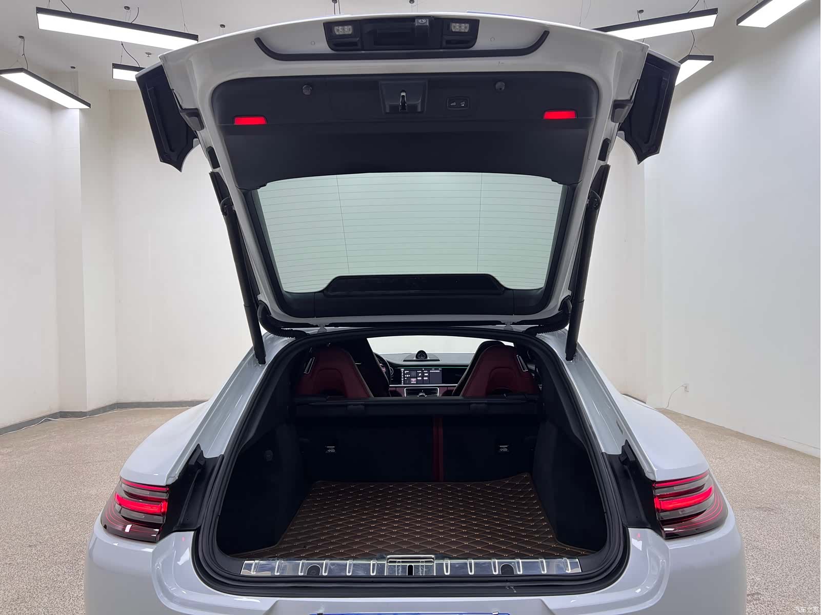 Porsche Panamera, 2017 13