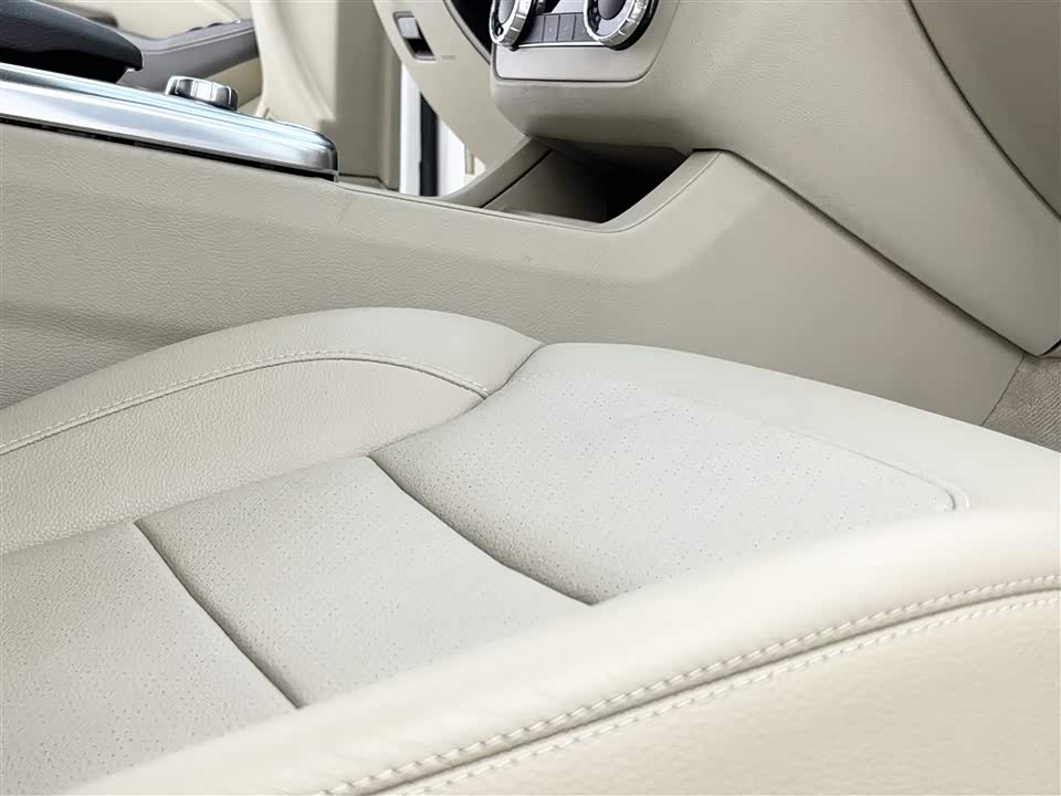 Mercedes-Benz M class