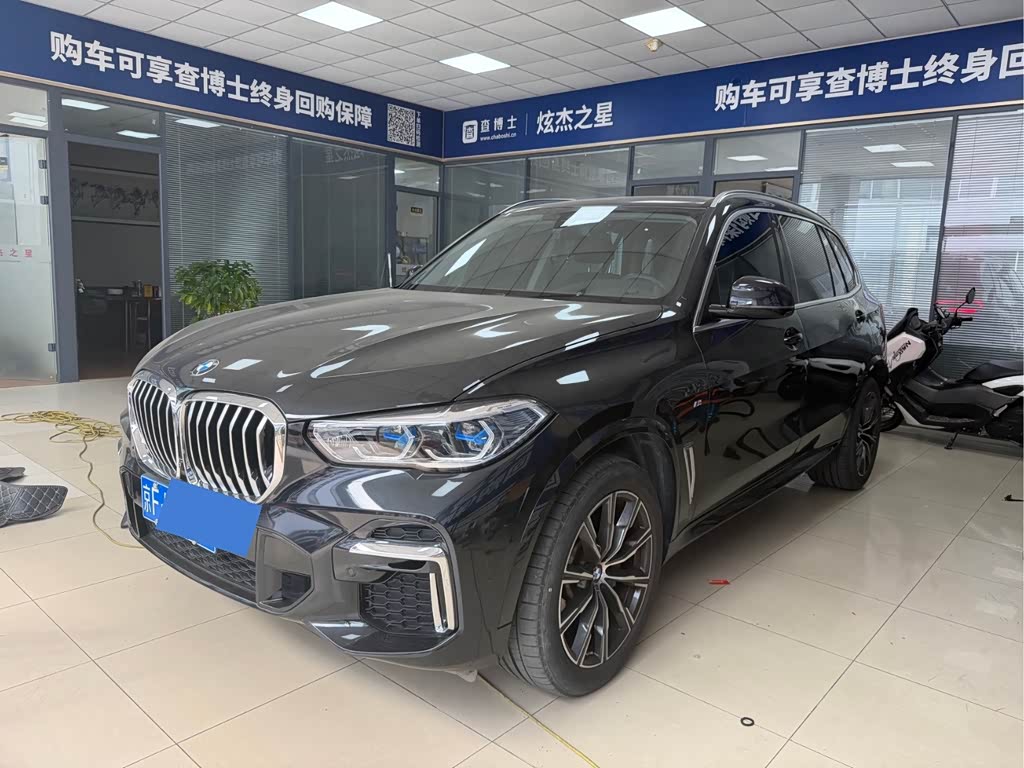 BMW X5 2022 xDrive 30Li Premium M Sport