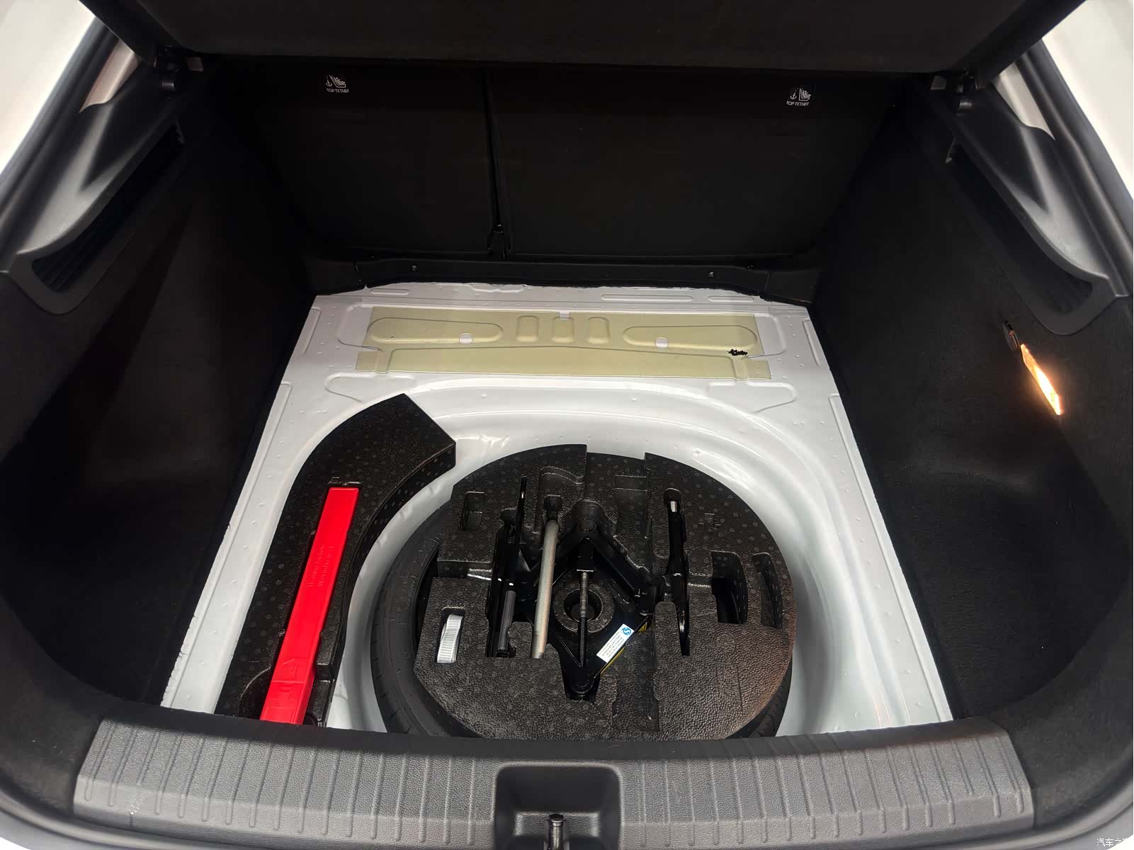 Volkswagen Lamando, 2023 24