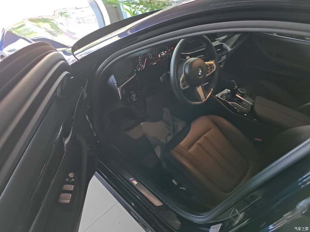 BMW 5 Series, 2019 16