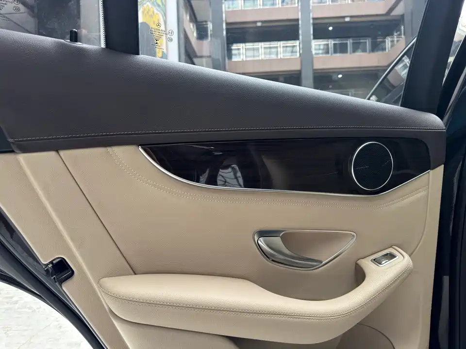 Mercedes-Benz GLC Mercedes-Benz GLC