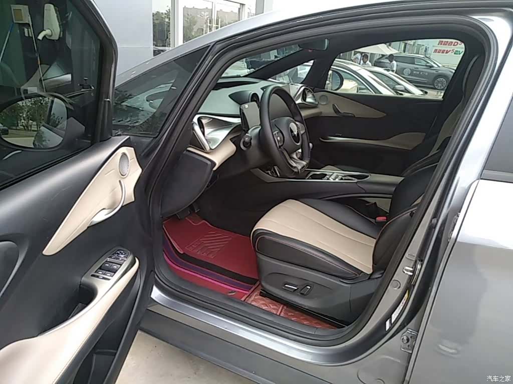 BYD Dolphin, 2024 15