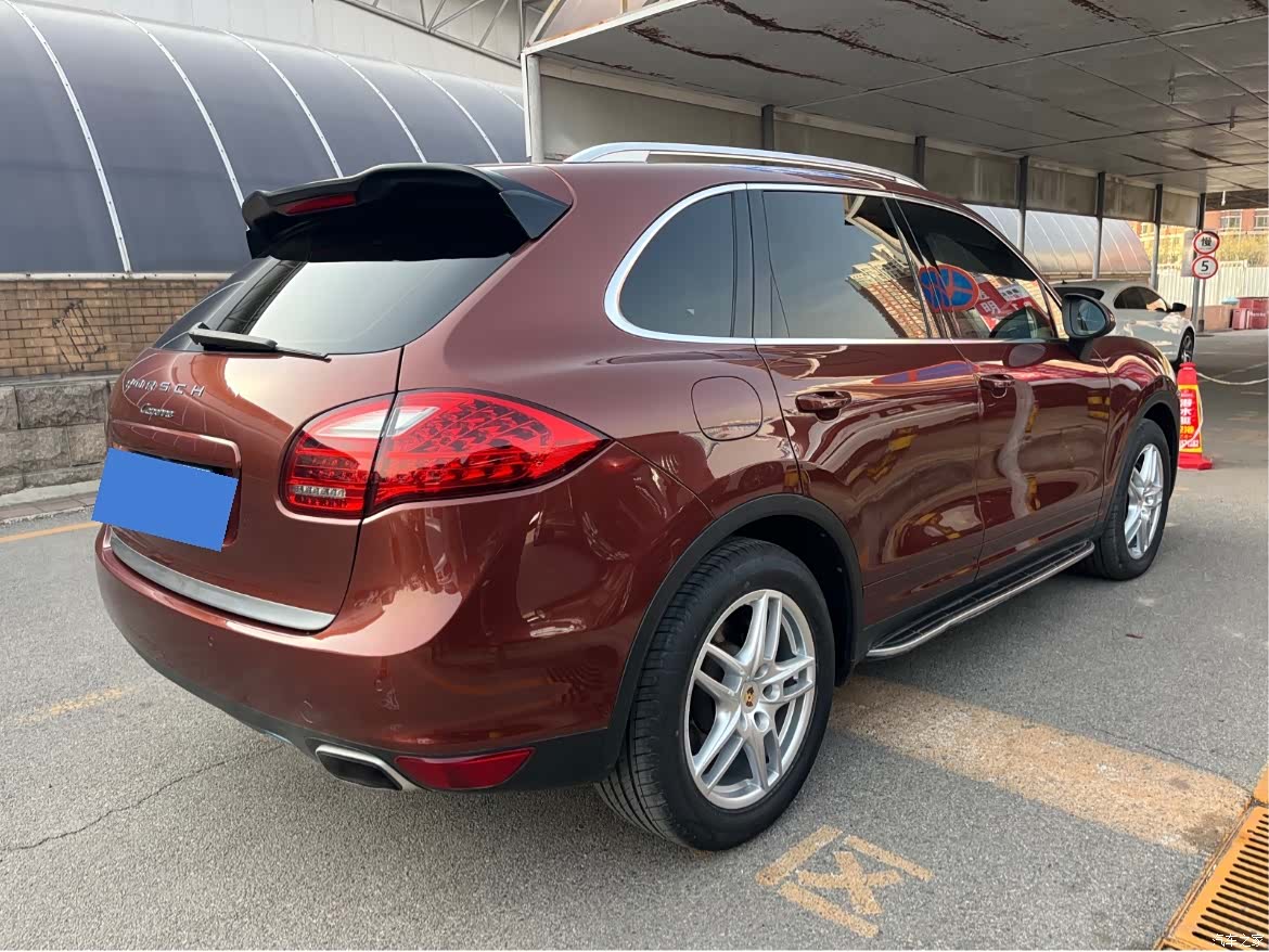 Porsche Cayenne, 2012 4