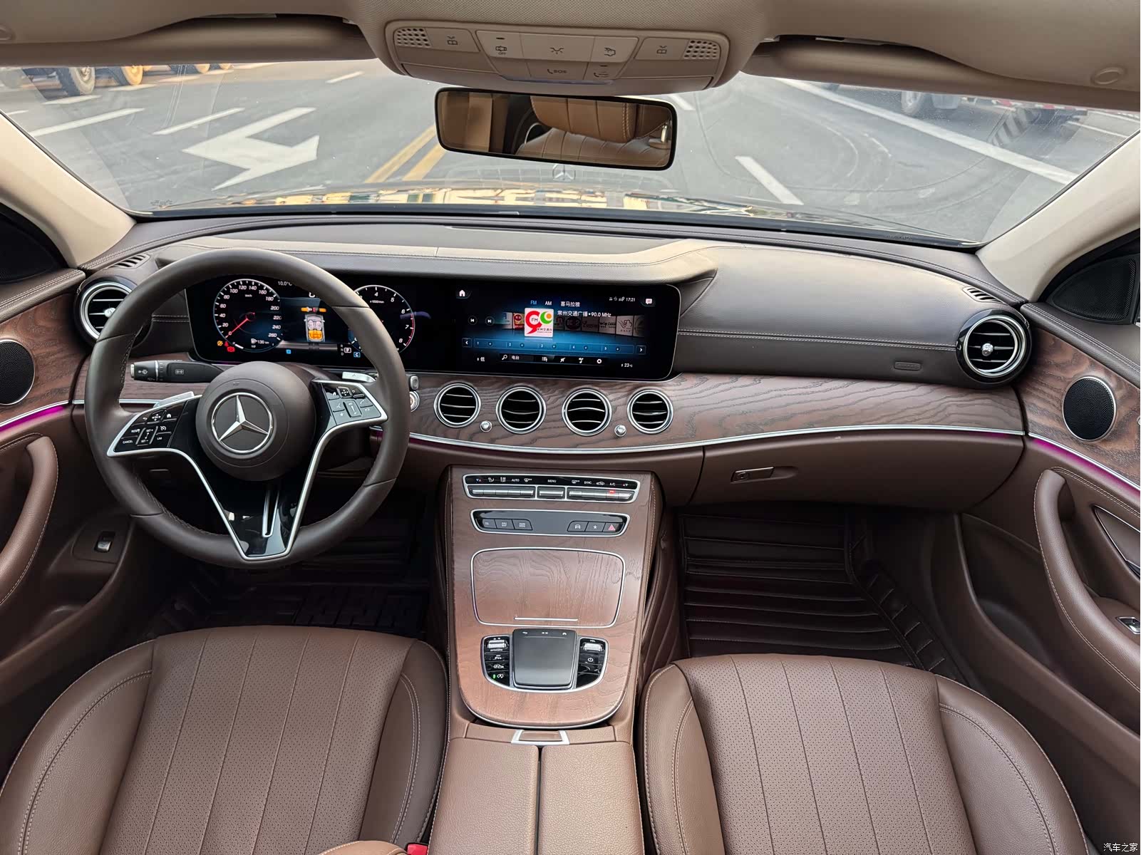 Mercedes-Benz E-Class, 2024 4