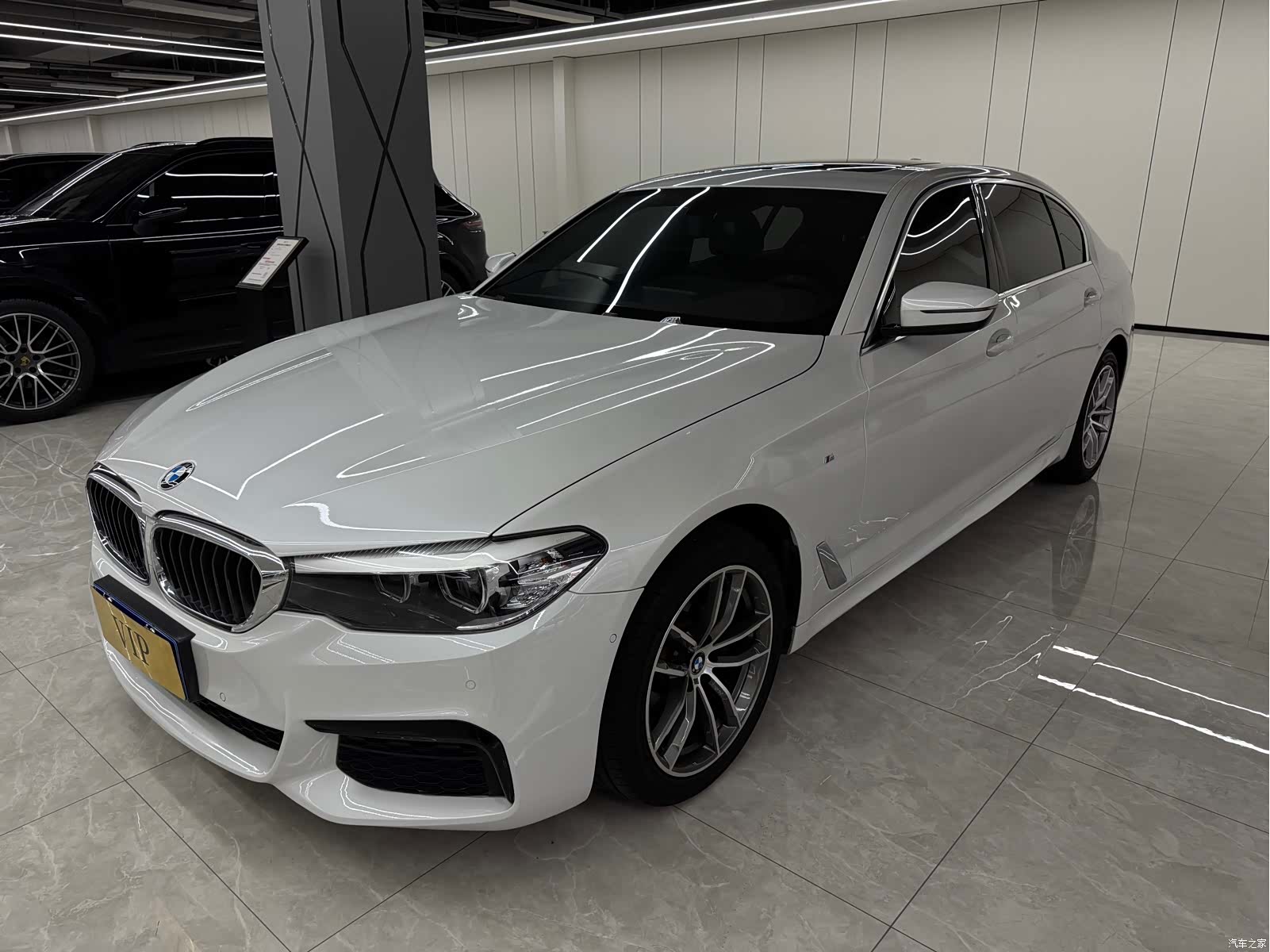 BMW 5 Series, 2019 1