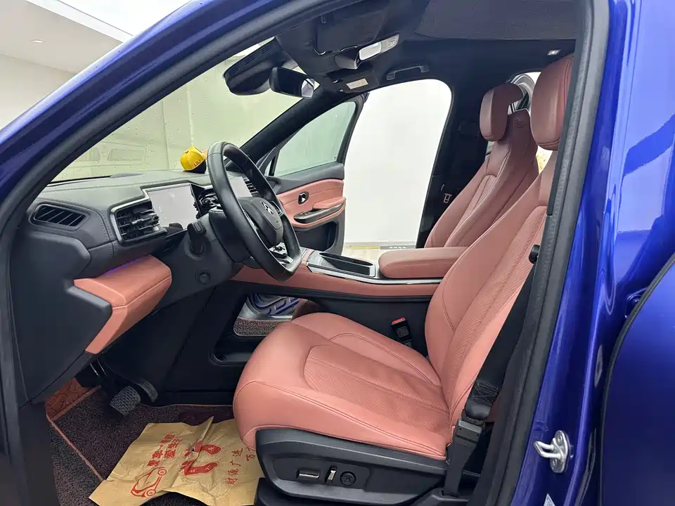 NIO EC6