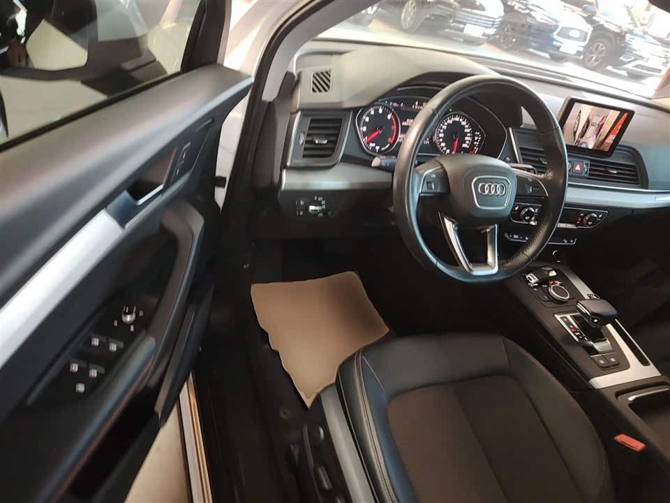Audi Q5L