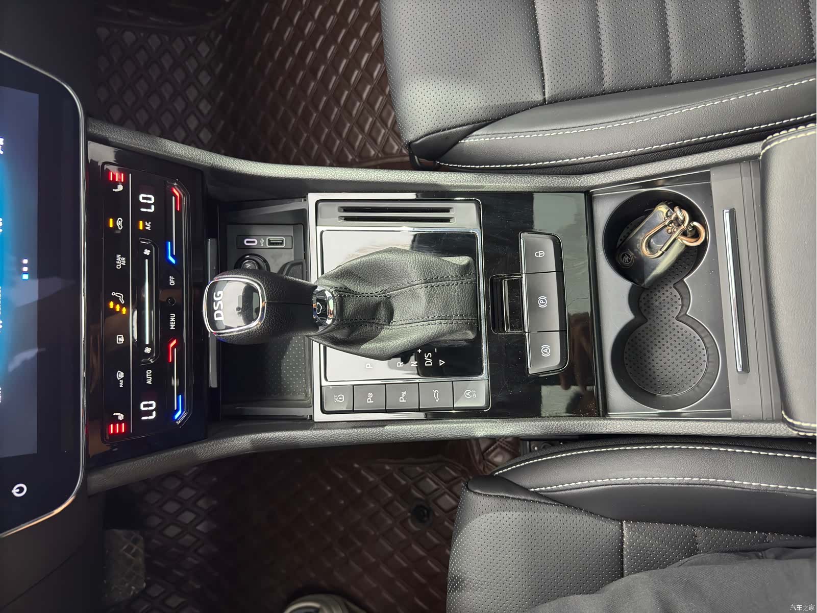 Skoda Superb, 2023 12