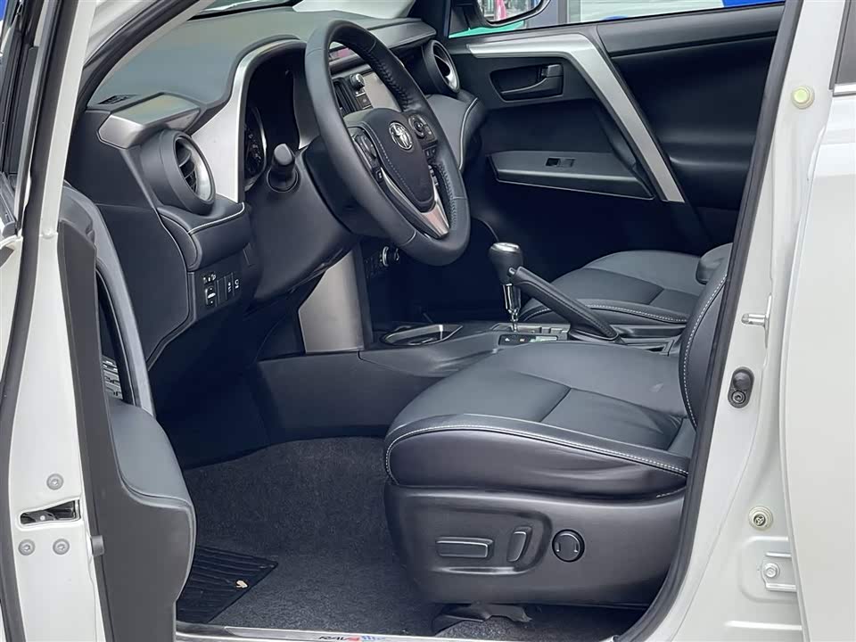 Toyota RAV4 Rongfang