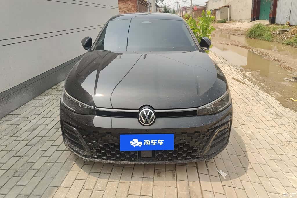 Volkswagen Passat, 2025 2