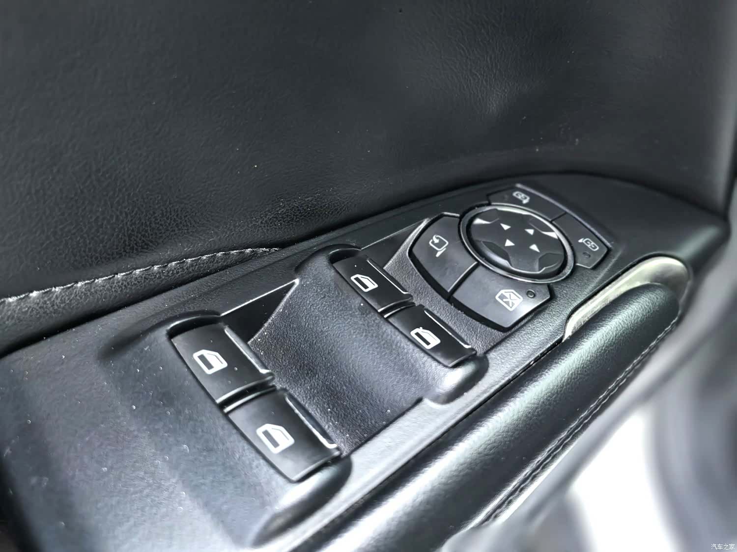 Lincoln MKC, 2018 20