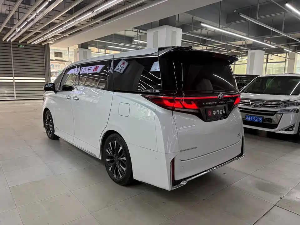 Toyota Wilfa