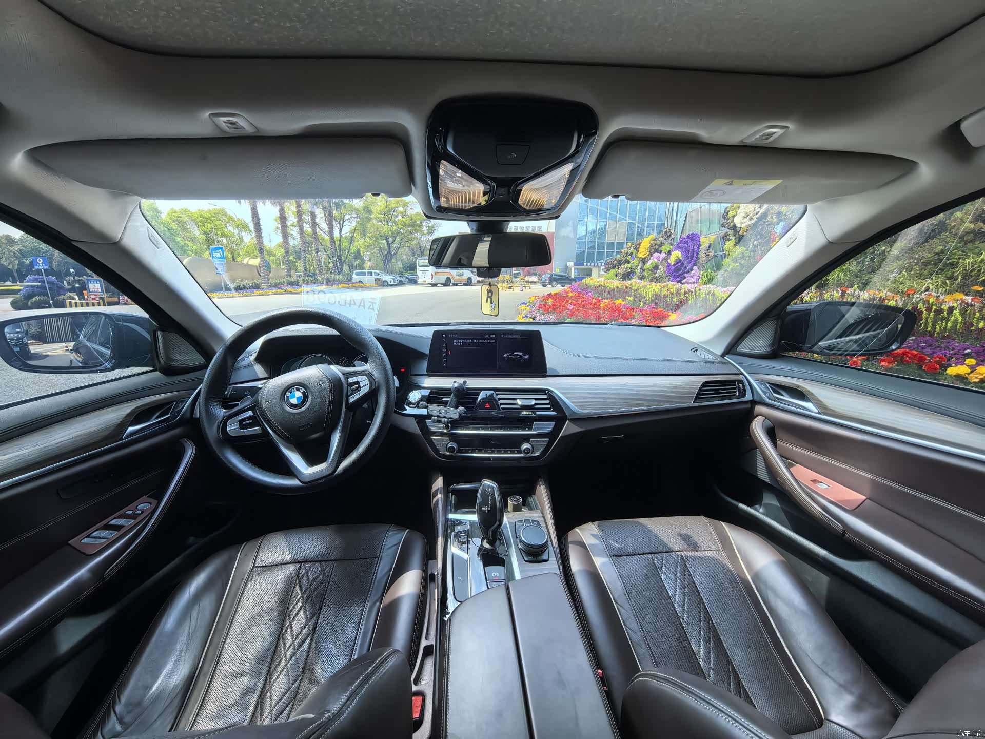 BMW 5 Series, 2018 все фото