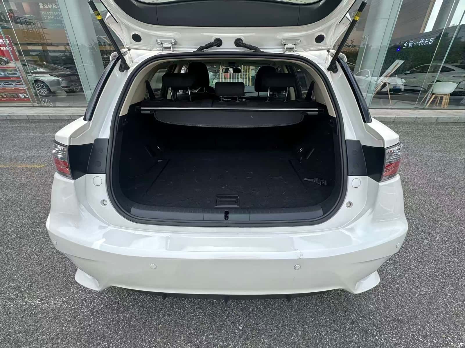 Lexus CT, 2017 11