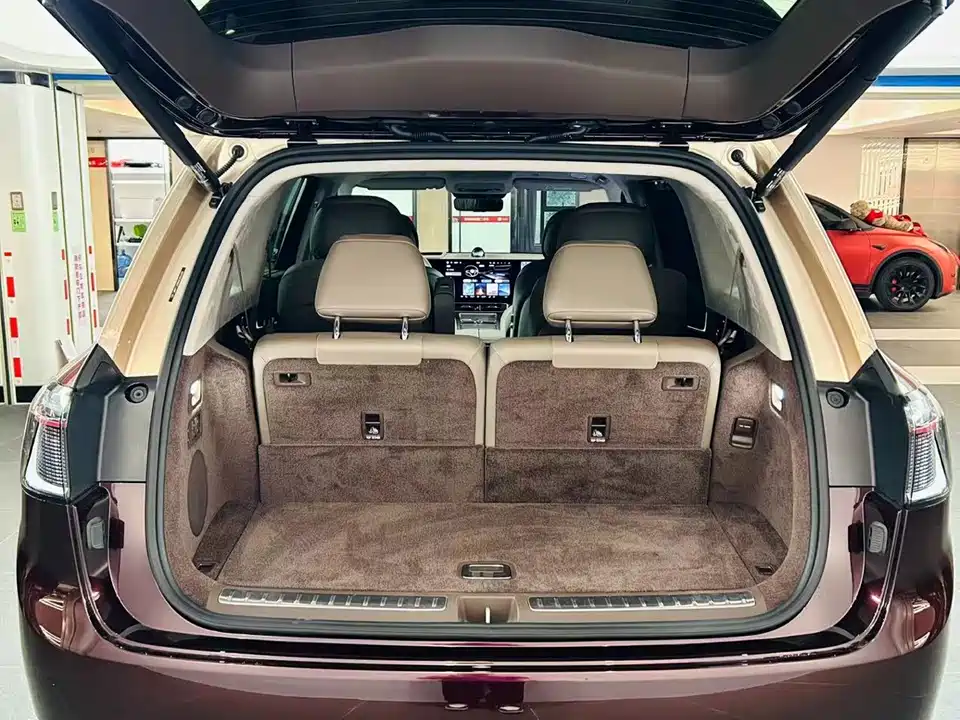 AITO Ask the world M9