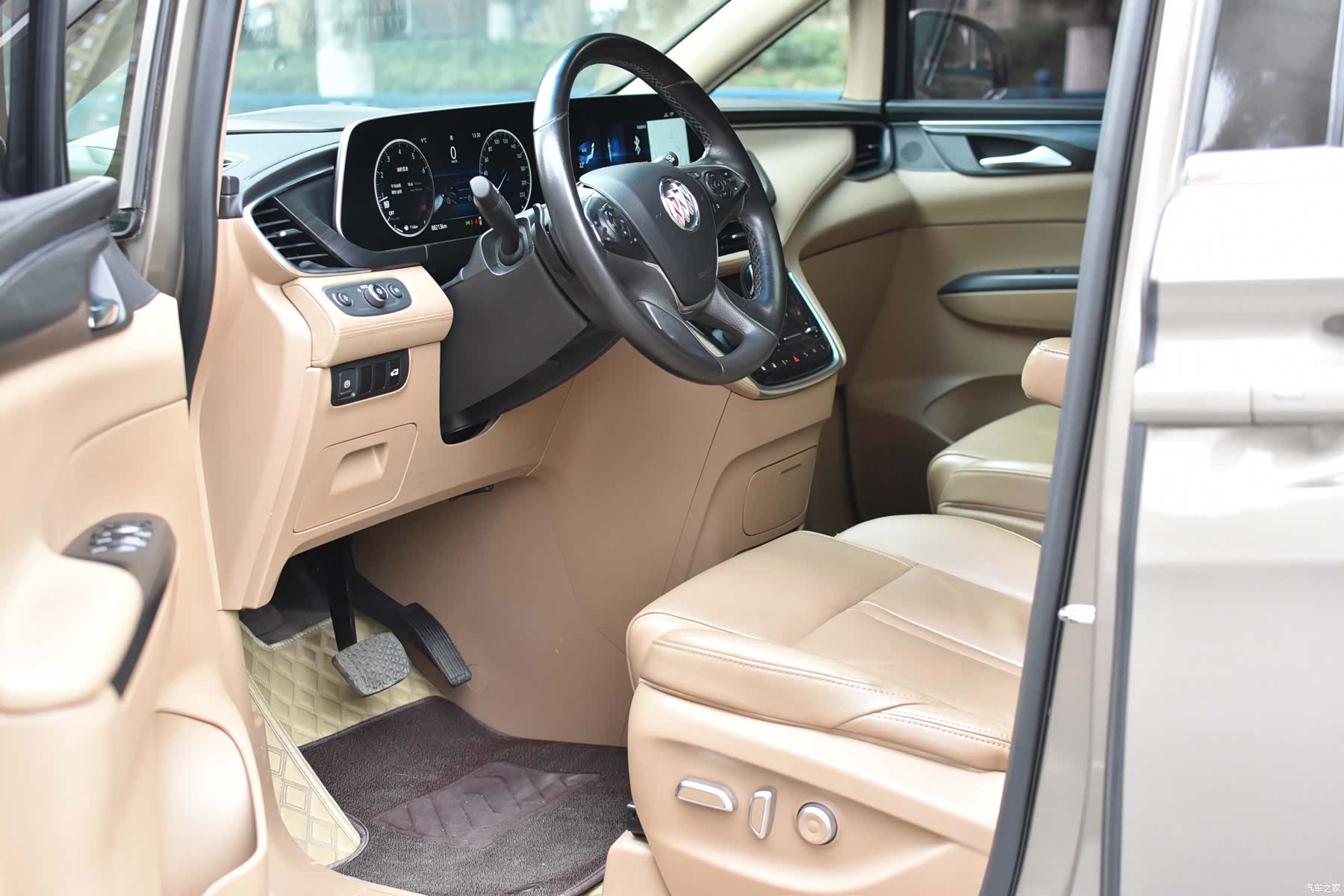 Buick GL8, 2021 16