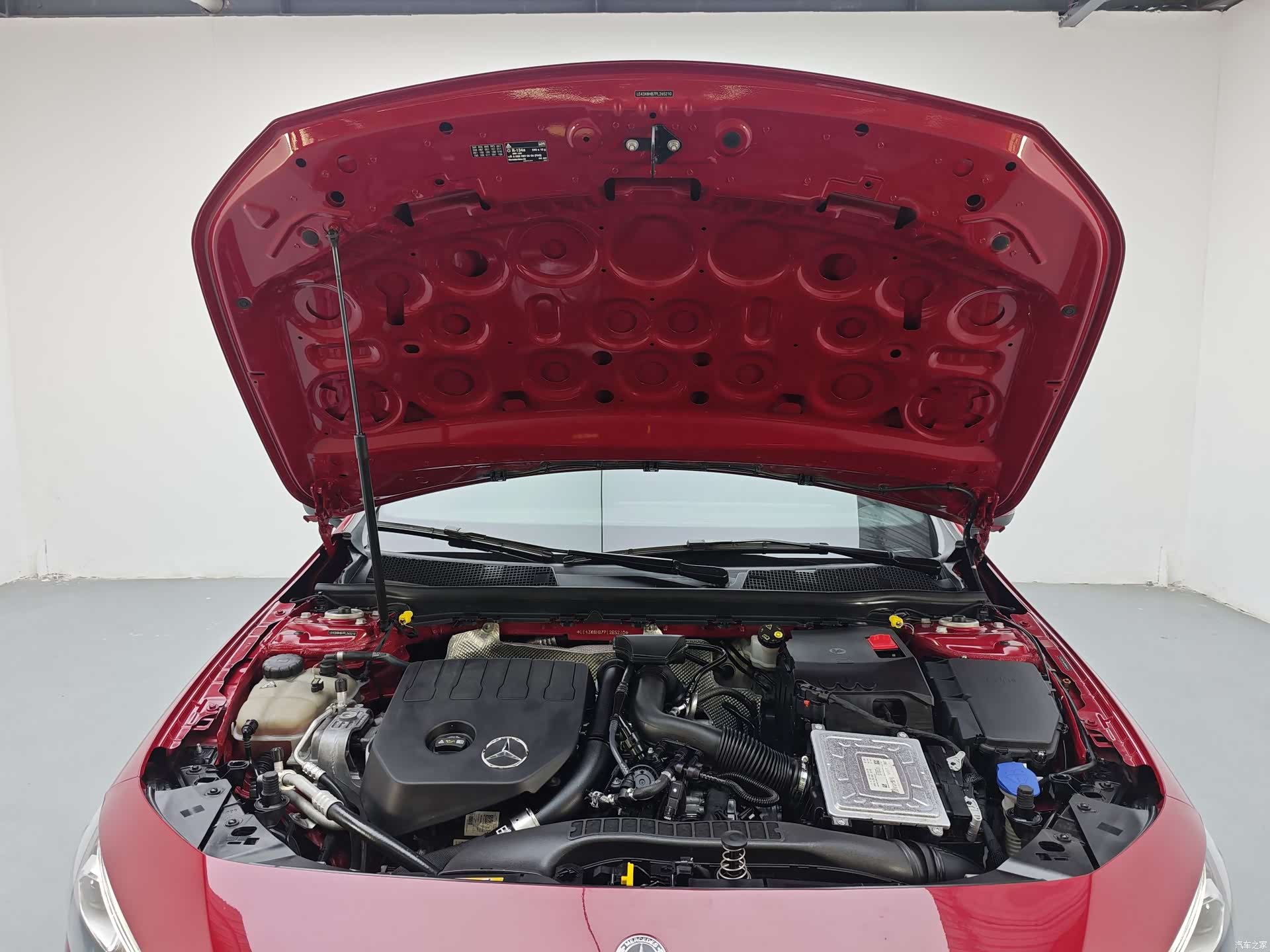 Mercedes-Benz A-Class, 2023 17