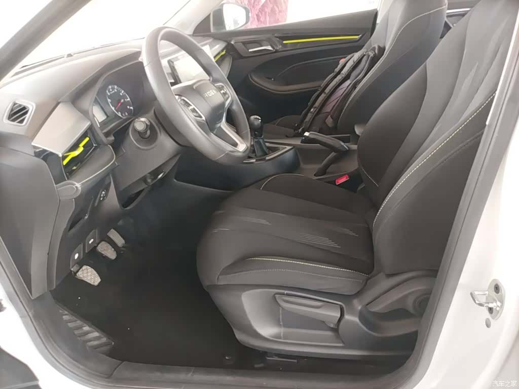 Roewe i5, 2021 15