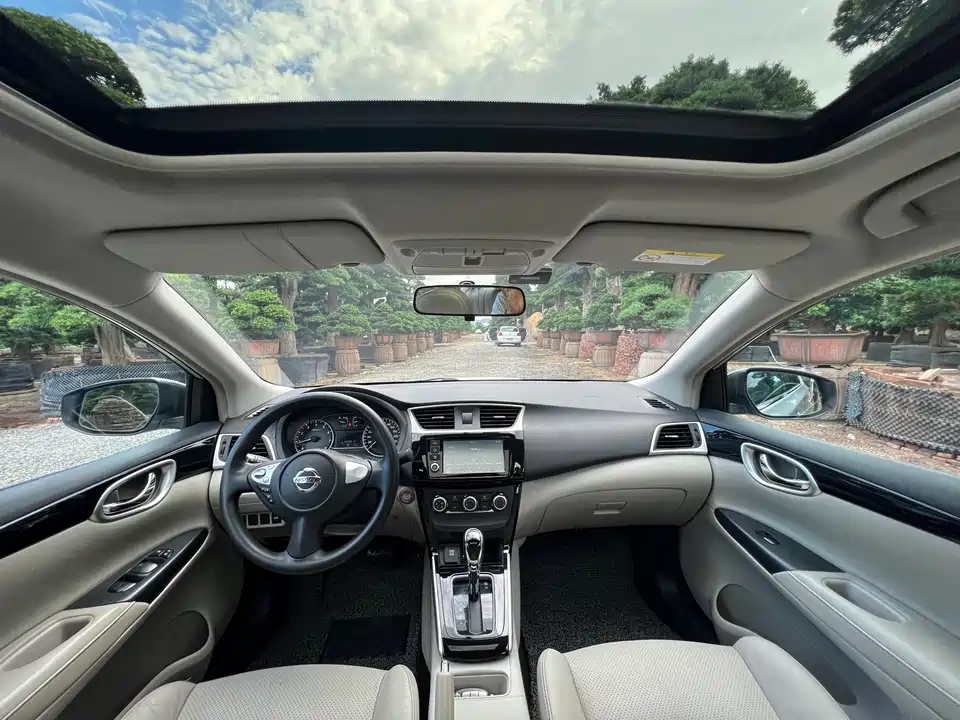 Nissan Xuan Yi