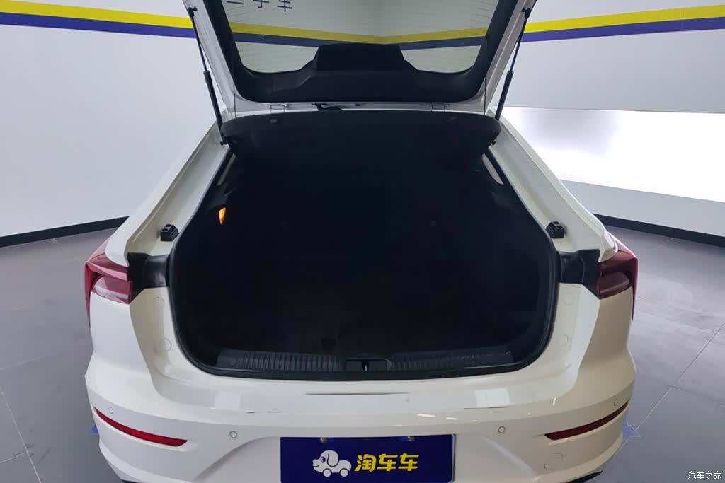 Bestune B70, 2024 4