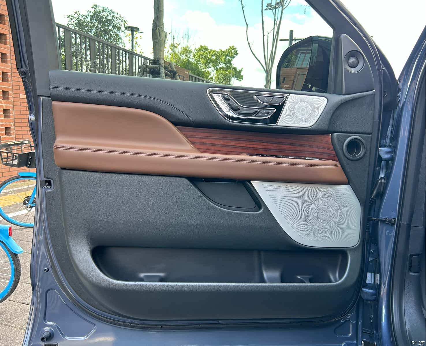 Lincoln Navigator, 2024 15