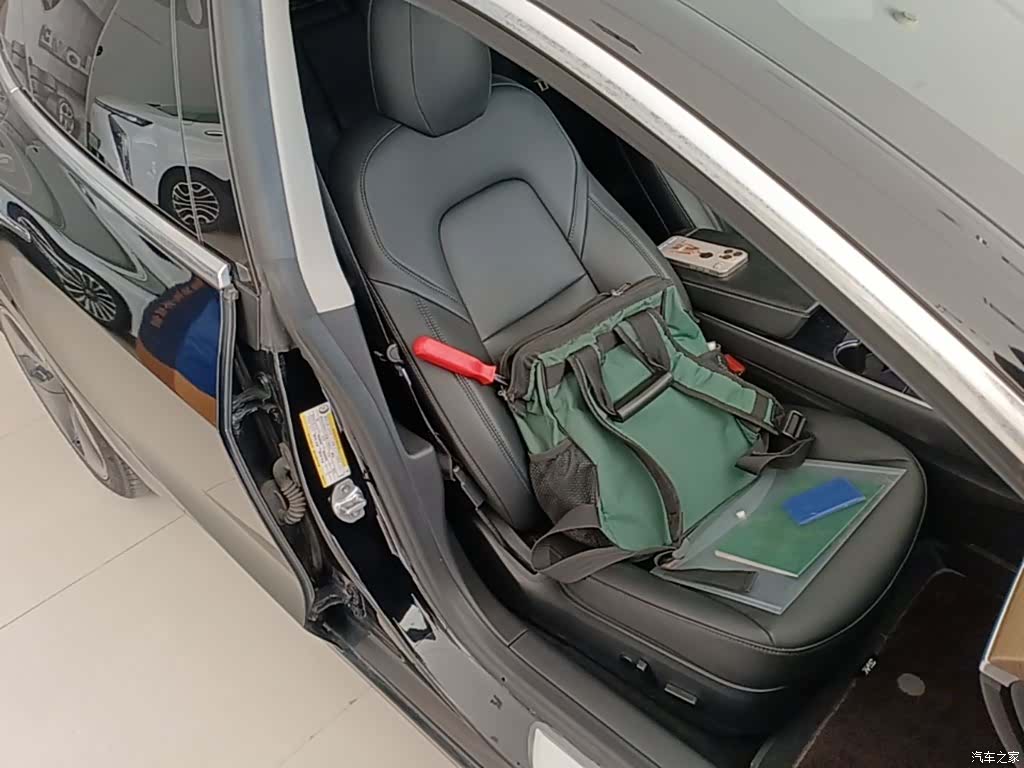 Tesla Model 3, 2021 25