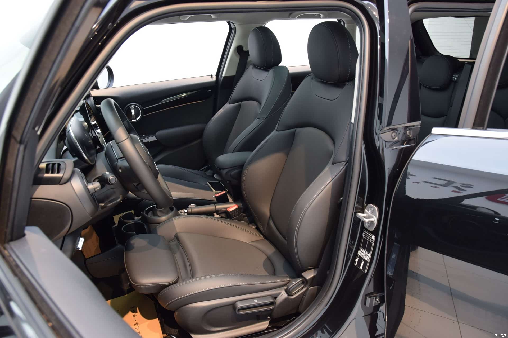 Mini Cooper, 2023 6