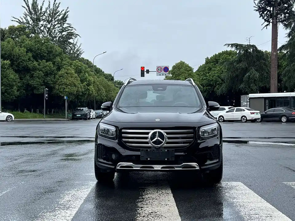 Mercedes-Benz GLB